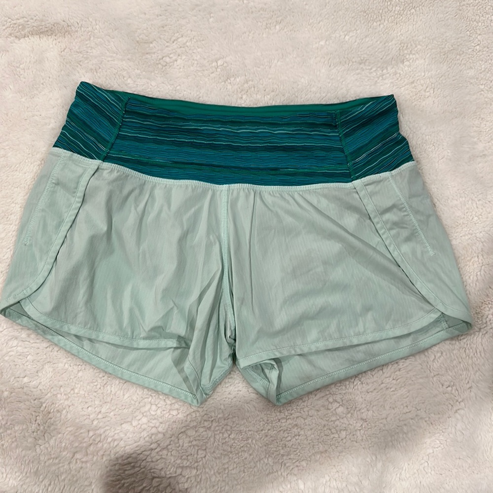 Lululemon shorts size 4